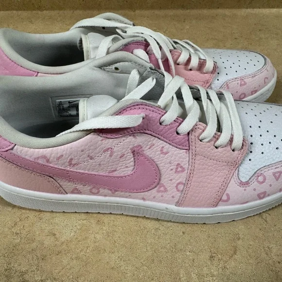 Nike Men's Low-Top Sneakers in Pink and White - Picture 5 of 12